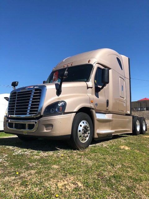 2017 FREIGHTLINER CASCADIA